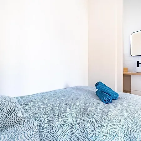 Apartment Chez Florence- Cosy 2 Pers-metro Grange Blanche *