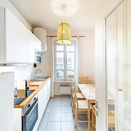 Apartment Chez Florence- Cosy 2 Pers-metro Grange Blanche Lyon